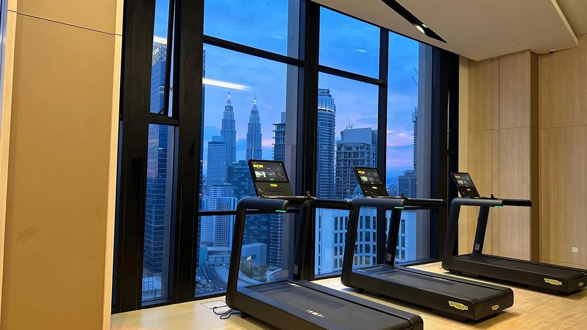 Ferienwohnung The Axon Bukit Bintang By Cozy White Kuala Lumpur Apartment